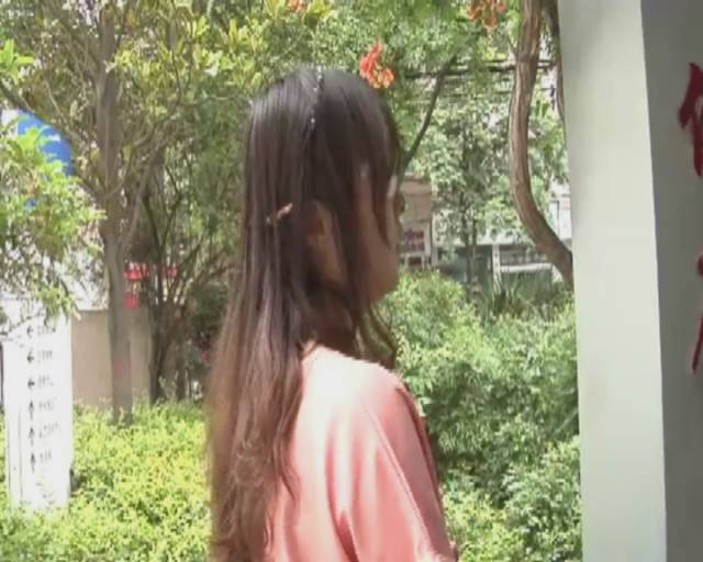 治疗近视的各种手段,记者采访近视眼