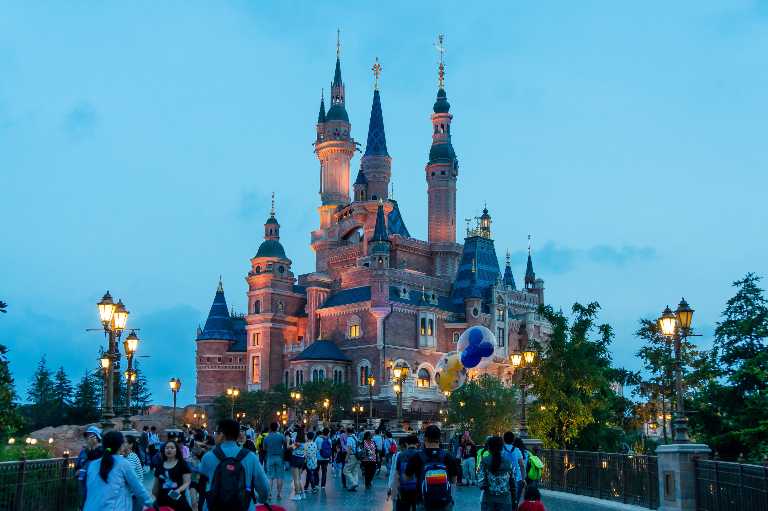 关于迪士尼的攻略,上海迪士尼乐园游玩攻略大全