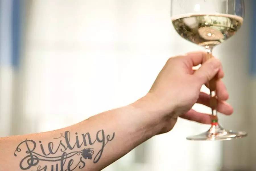 德国法尔兹无醇葡萄酒,德国普鲁士干红葡萄酒