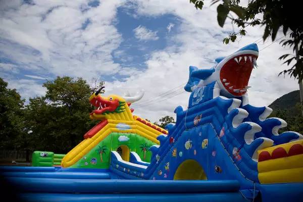 西安的水上乐园哪一个比较好,西安水上乐园推荐哪个