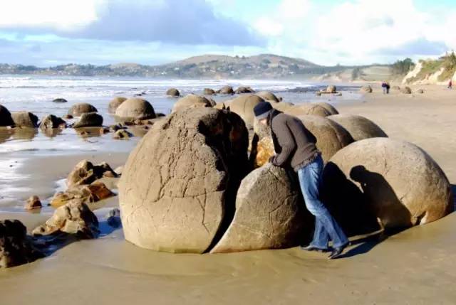 新西兰南岛摩拉基大圆石,新西兰摩拉基大圆石视频