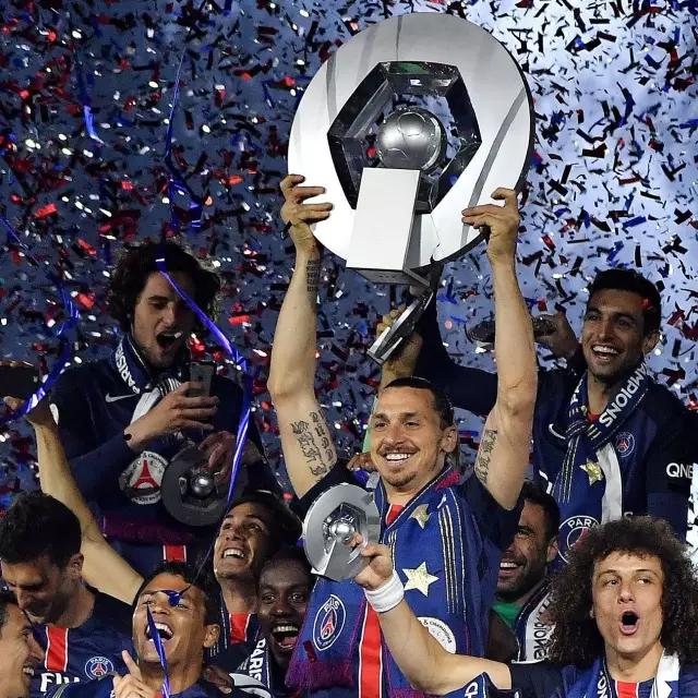 伊布的故事,伊布故事