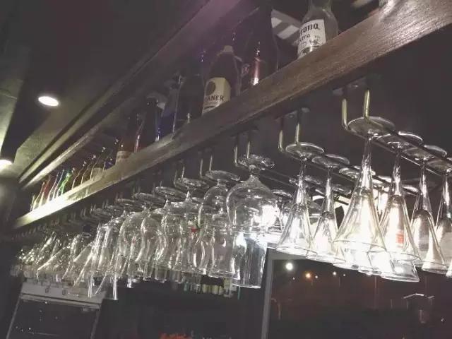 欧洲杯酒馆,欧洲杯酒吧看球视频