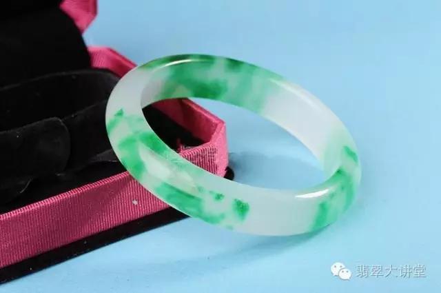 这8位读者的B货手镯总共被骗242万！