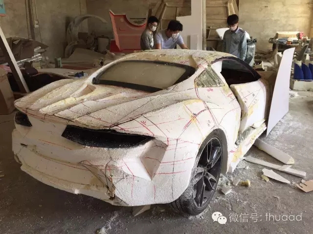 5名本科生，每天只睡6小时，1辆电动轿跑真车，惊艳全场