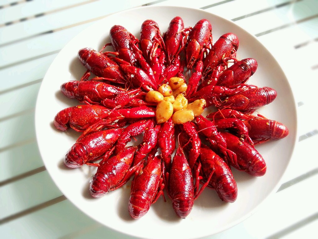 凑巧，我们都爱小龙虾