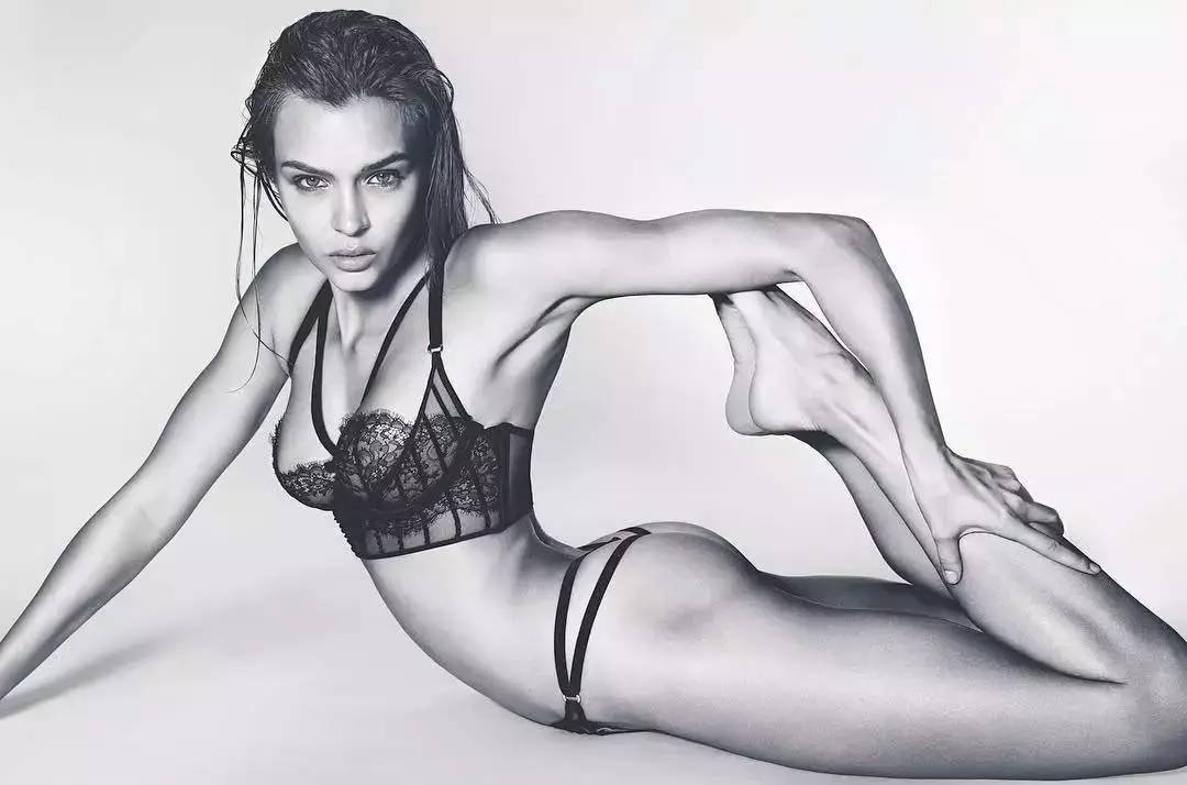 ins上这6位性感小姐姐好惨，狠狠露肉居然还是没火！