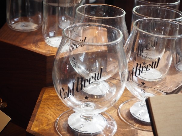 网红星巴克是干什么的,上海网红星巴克是做什么的