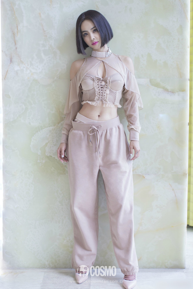 37岁进军街拍军团一点也不晚，因为她是蔡依林