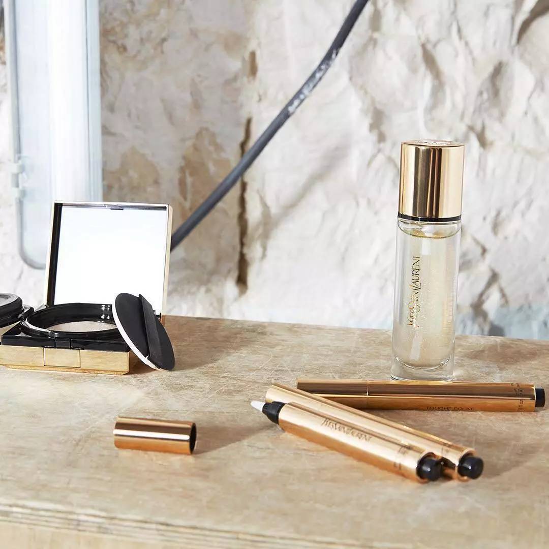 ysl新款粉气垫真假,ysl圣罗兰聚焦光感蕾丝气垫