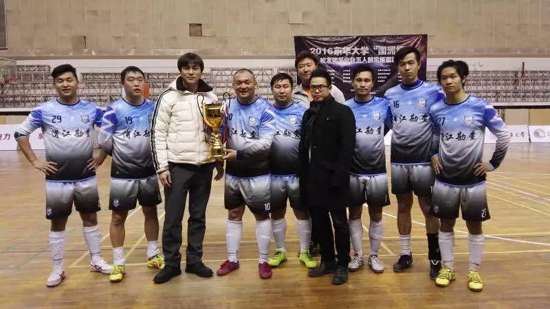 各媒体评足坛历史前十统计,一周足坛