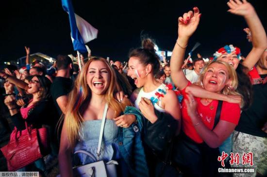 当女球迷看欧洲杯,当女球迷遇上足球