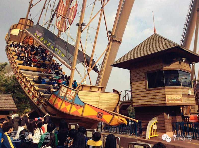 闺蜜两个去超市买零食吃,闺蜜两人闯天下