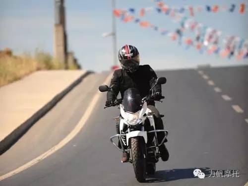 外媒测试轩逸,外媒测试qbz191