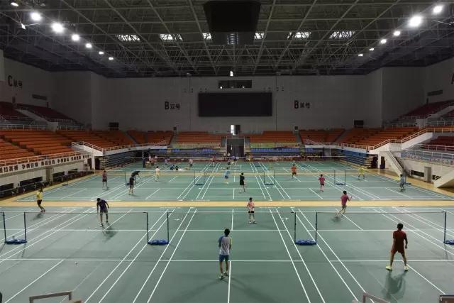 威海文登鸟巢体育馆,文登露天体育馆