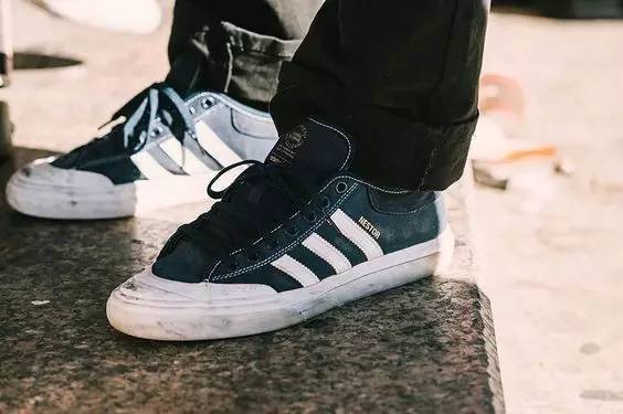 三叶草十大经典鞋款的名称,三叶草经典系列