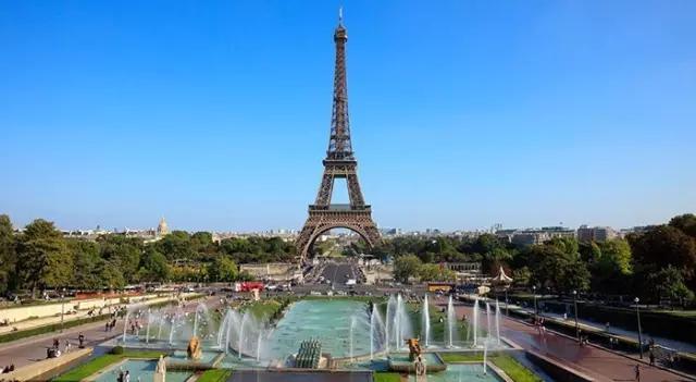 埃菲尔铁塔神秘公寓,埃菲尔铁塔公寓内部