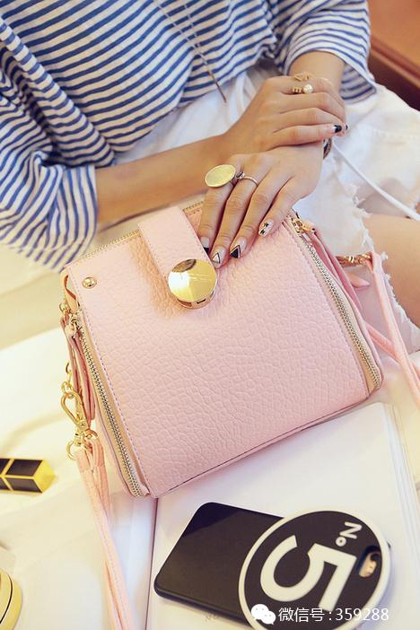 韩版女包时尚潮流,时尚少女高级感大容量女包