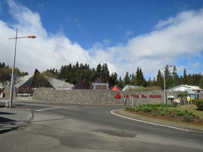 留尼汪有什么,留尼汪英文怎么读