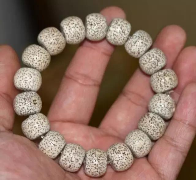 顺白星月菩提单圈搭配,顺白星月菩提为什么便宜了