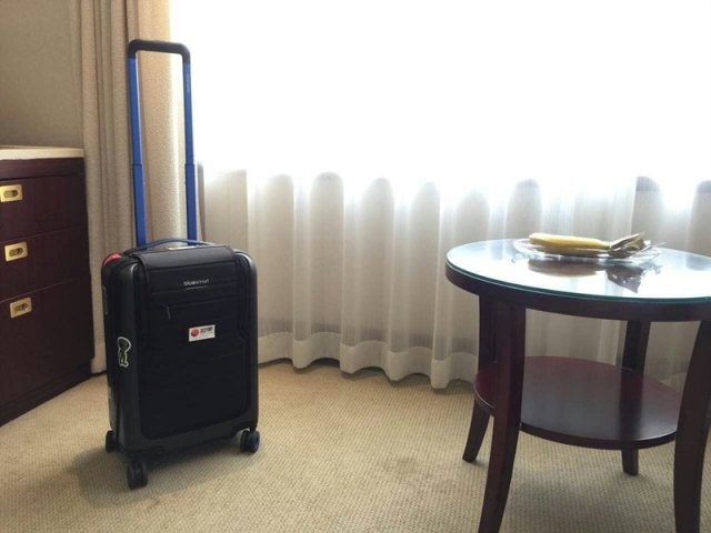 最适合自动行走的旅行箱,自动打开旅行箱