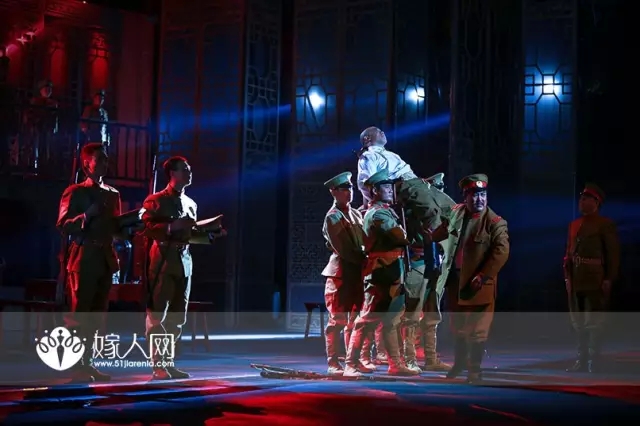 包头“凤祥楼”的女人们放点图给大家解解馋