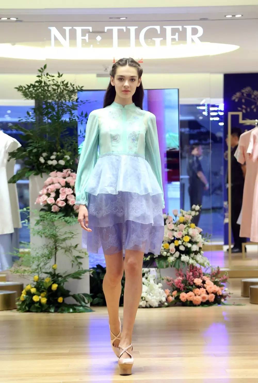 尚品|美衣、美食、美酒、美人,去NE·TIGER高级成衣店享受“四美”!