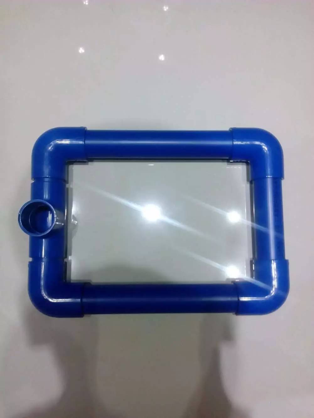 没养鱼有油膜,没养鱼只是在岸上走