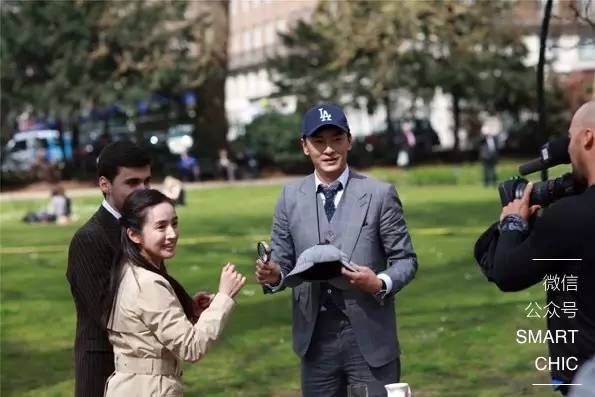 一顶帽子顶一件衣服,一顶帽子瞬间显时尚