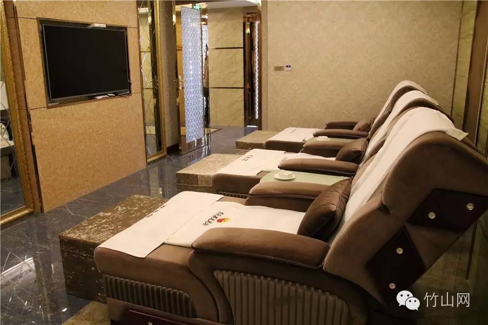 快讯赤裸裸的诱惑!竹山这家足浴城内部曝光!