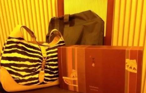 明星同款化妆台推荐,很多大牌护肤品梳妆台