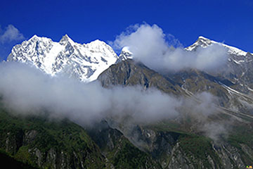 博速川藏线租车哪家便宜 (川藏线自驾游租车哪家好)