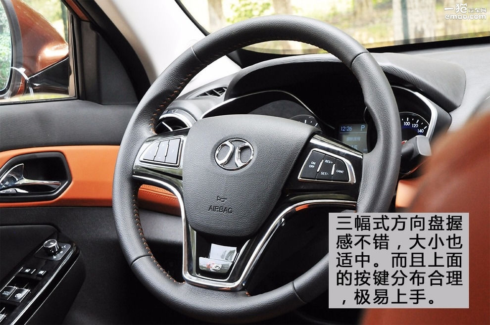 挂s挡的时候要不要松油门,挂着s挡拉手刹对车有什么影响