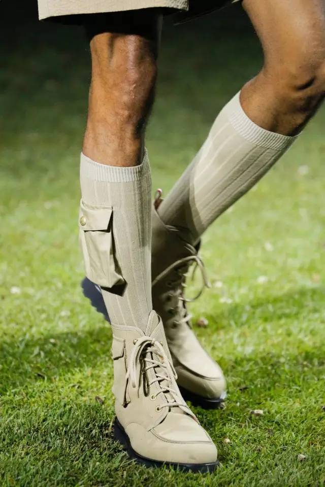 以时尚的名义怀念我们的欧洲杯－－－球场、皮草、口袋