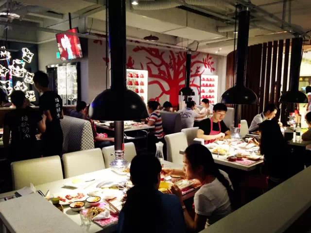 同样一家店，别人排成“葛优瘫”，我们吃到嗨翻天！