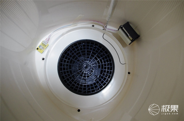 远程操控，省心省力，有了LifeSmart随时掌控室内空气质