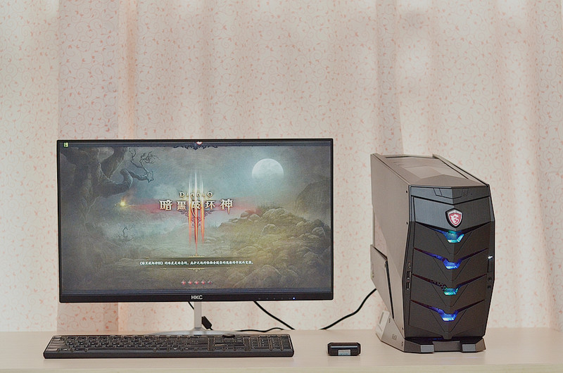 看,有光!异形般的电脑如是说