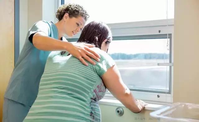 顺产开十指，真要把10个手指塞进去才能生？