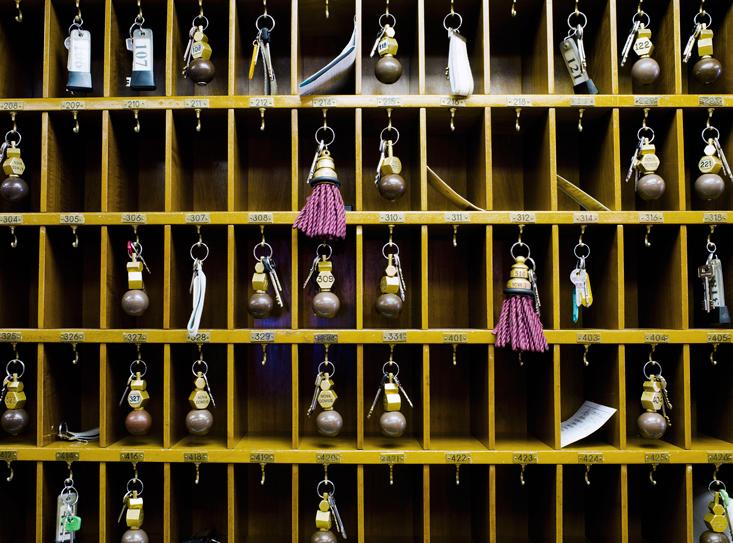 宇宙是一开始就存在的吗,宇宙不是无限的这点证实了吗