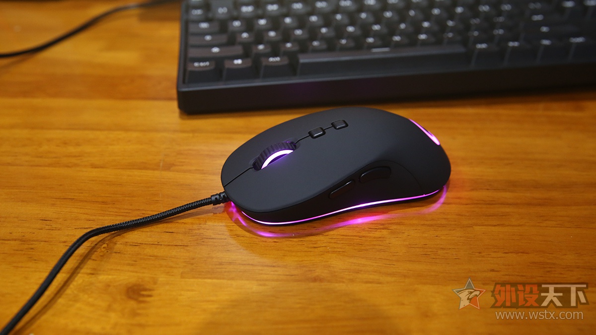 qpad酷倍达鼠标垫评测,性价比游戏鼠标十佳评测