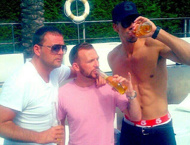 足坛球星腹肌视频,足坛十大有腹肌的人