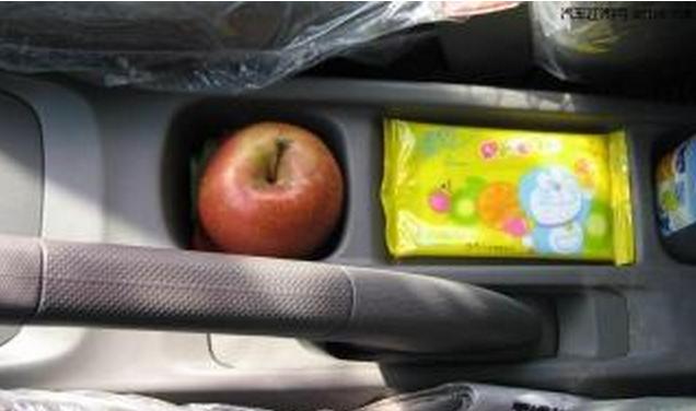 女司机车内有臭味吗,女司机车内诡异响声