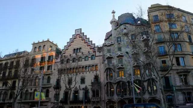 西班牙巴塞罗那自由行热门攻略,西班牙怎么玩