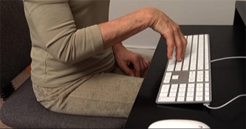 超恐怖，连方向盘都转不动！鼠标手到底怎么回事？