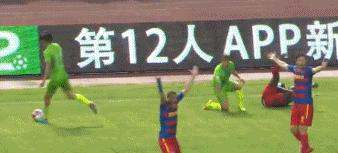 涓敳璧涘満鎯婄幇鏆村姏椋炶腹鐘,涓敳鑱旇禌鐖嗗彂鍐茬獊涓や汉鏌撶孩