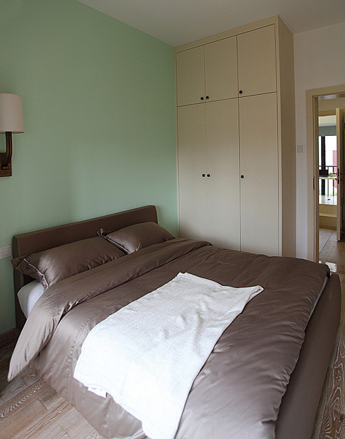 小户型轻奢风套内67平方三房两卫,繁华都市中的一处静谧