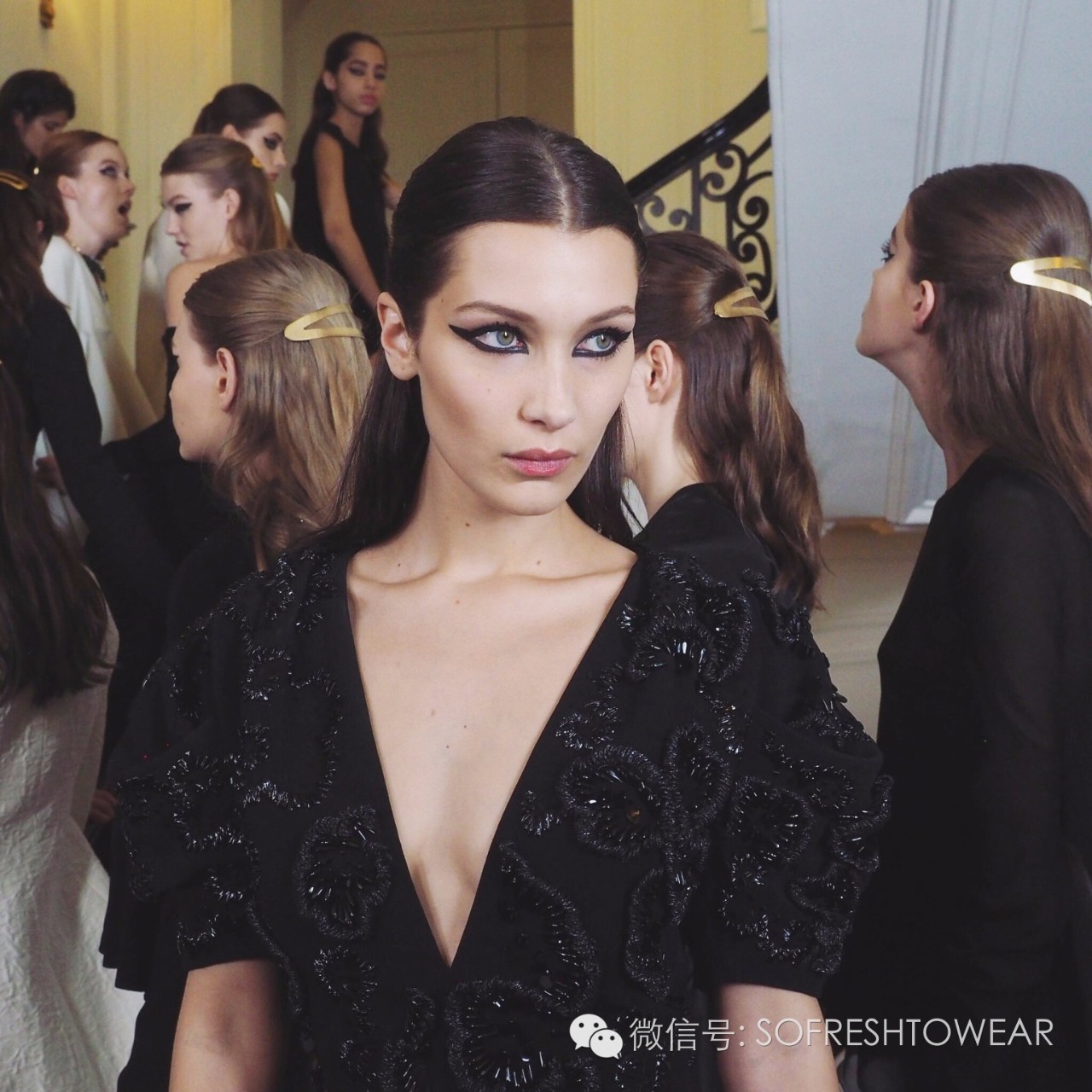 一块钱时尚套装,专柜秀场包包几百块就能买到