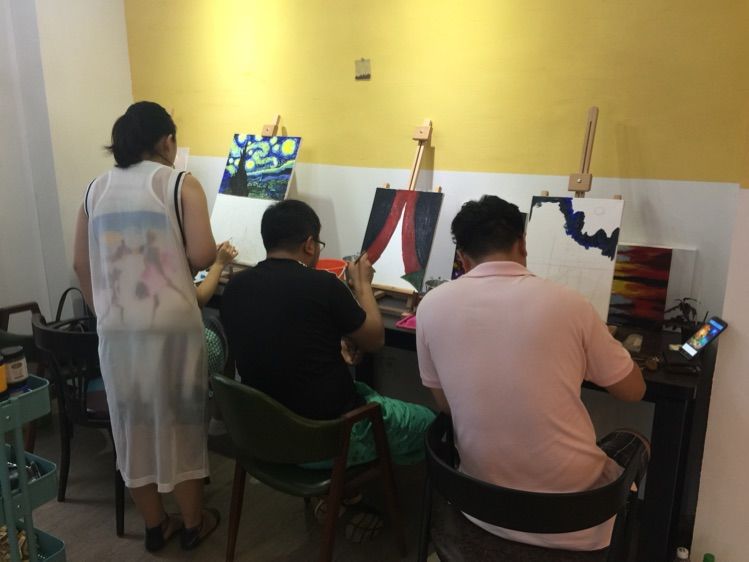 在青蓝树培养艺术“细菌”