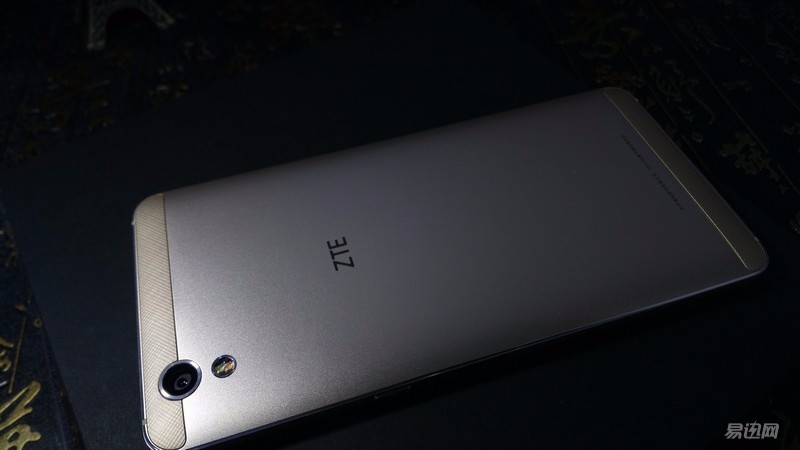 中兴v7max值得入手吗,中兴v716续航