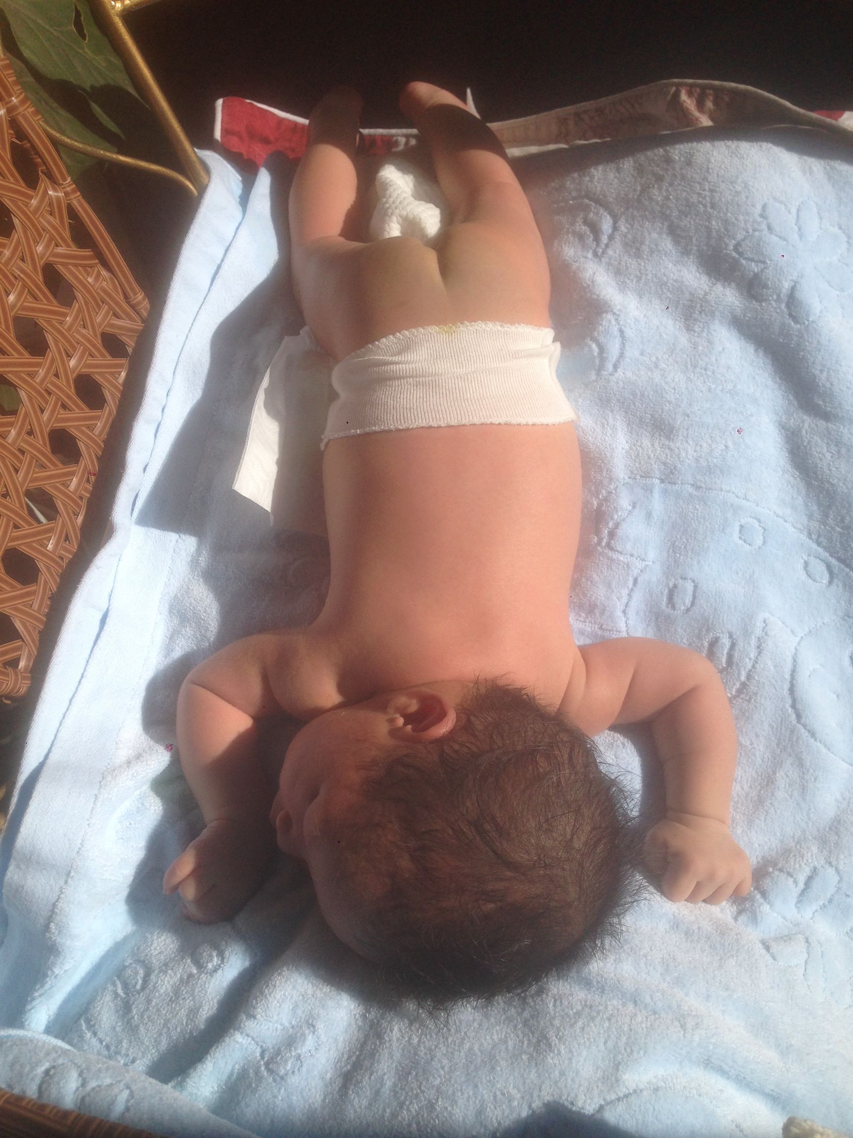 婴儿黄疸妈妈喝什么药,茶油怎样用可去小儿黄疸